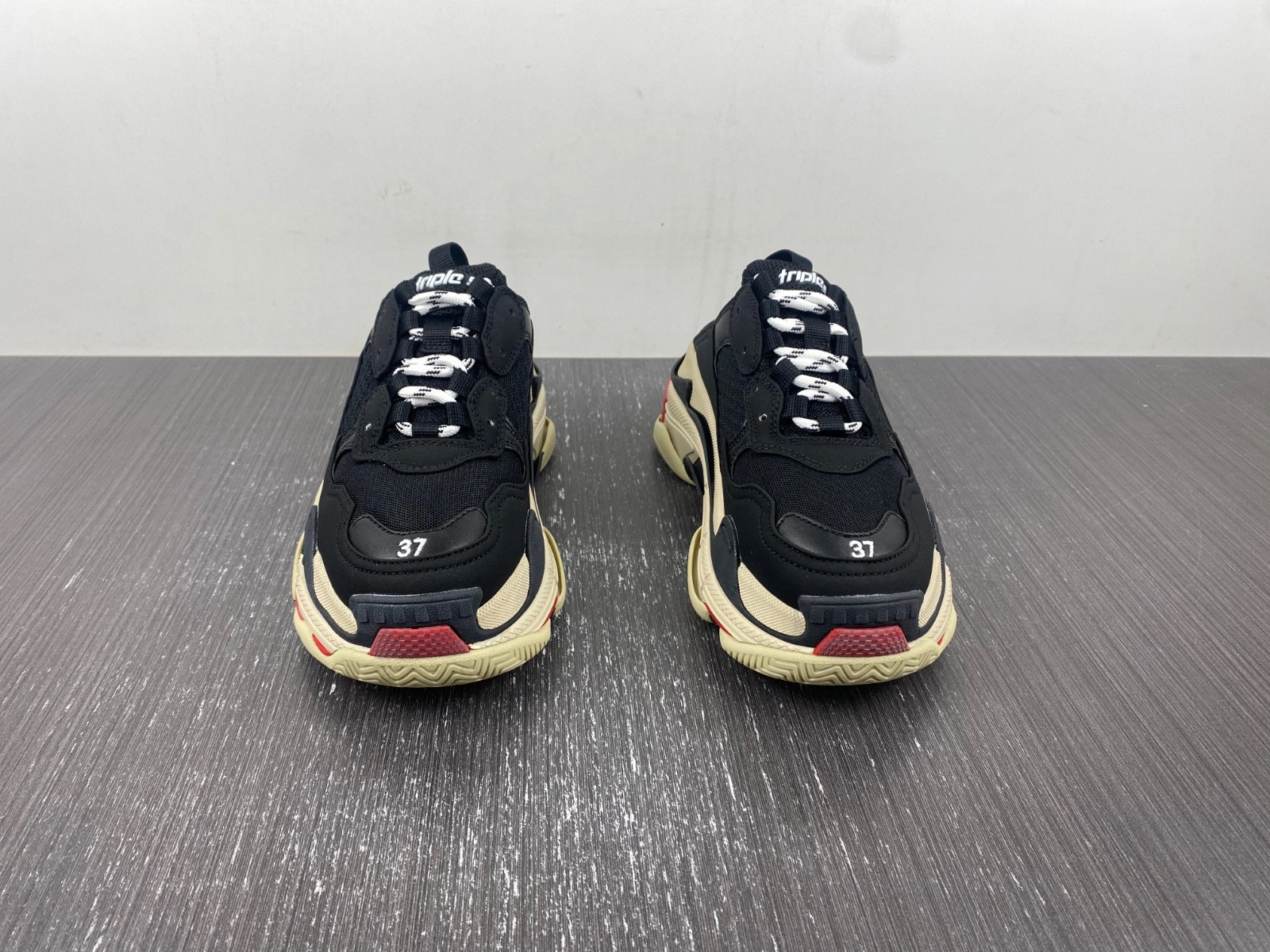 BALENCIAGA TRIPLE S