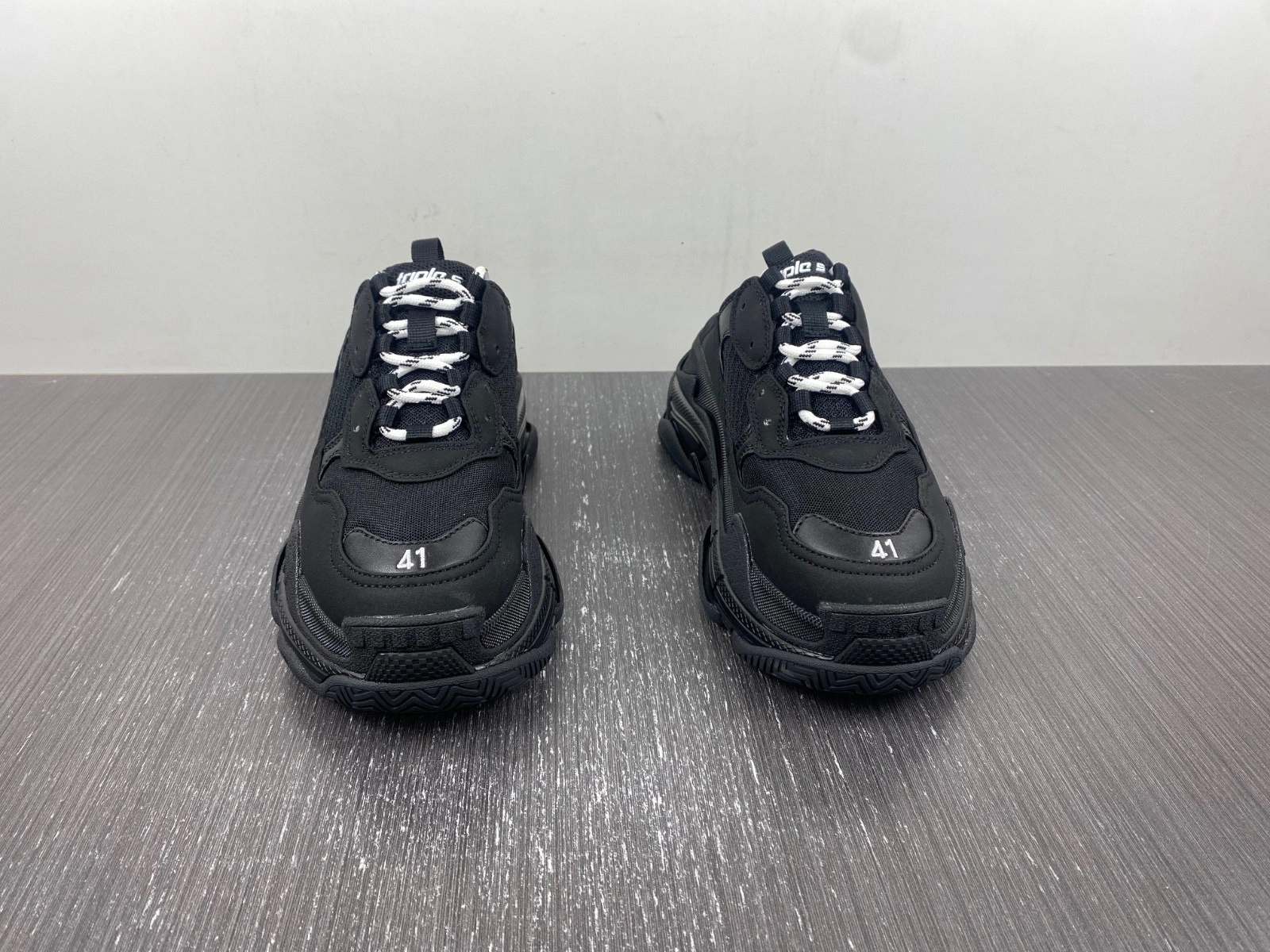 BALENCIAGA TRIPLE S