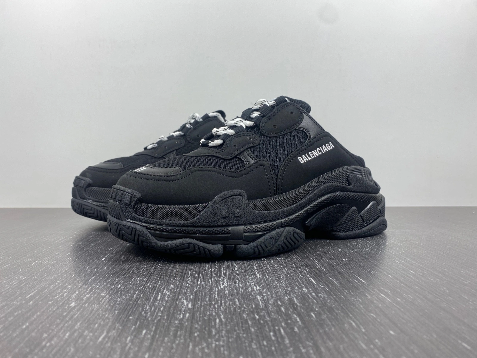 BALENCIAGA TRIPLE S