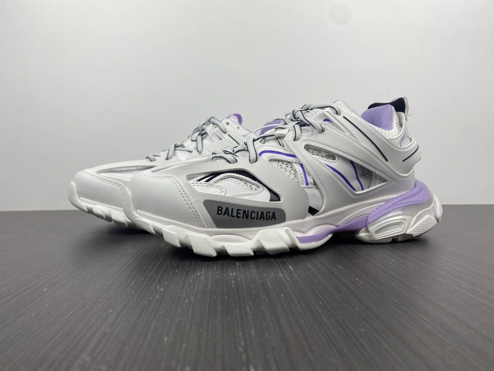 BALENCIAGA Track Sneaker Monocol. fluo leath  eff no wsah  543023 W3GC3 0225