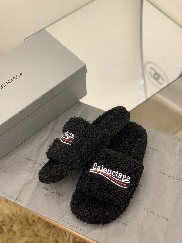 BALENCIAGA WOMEN'S FURRY SLIDE SANDAL IN BLACK