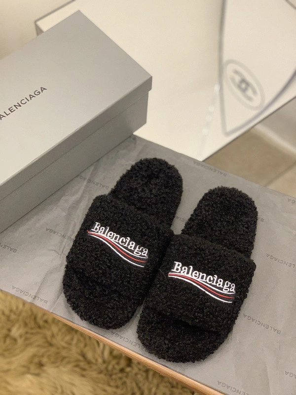 BALENCIAGA WOMEN'S FURRY SLIDE SANDAL IN BLACK