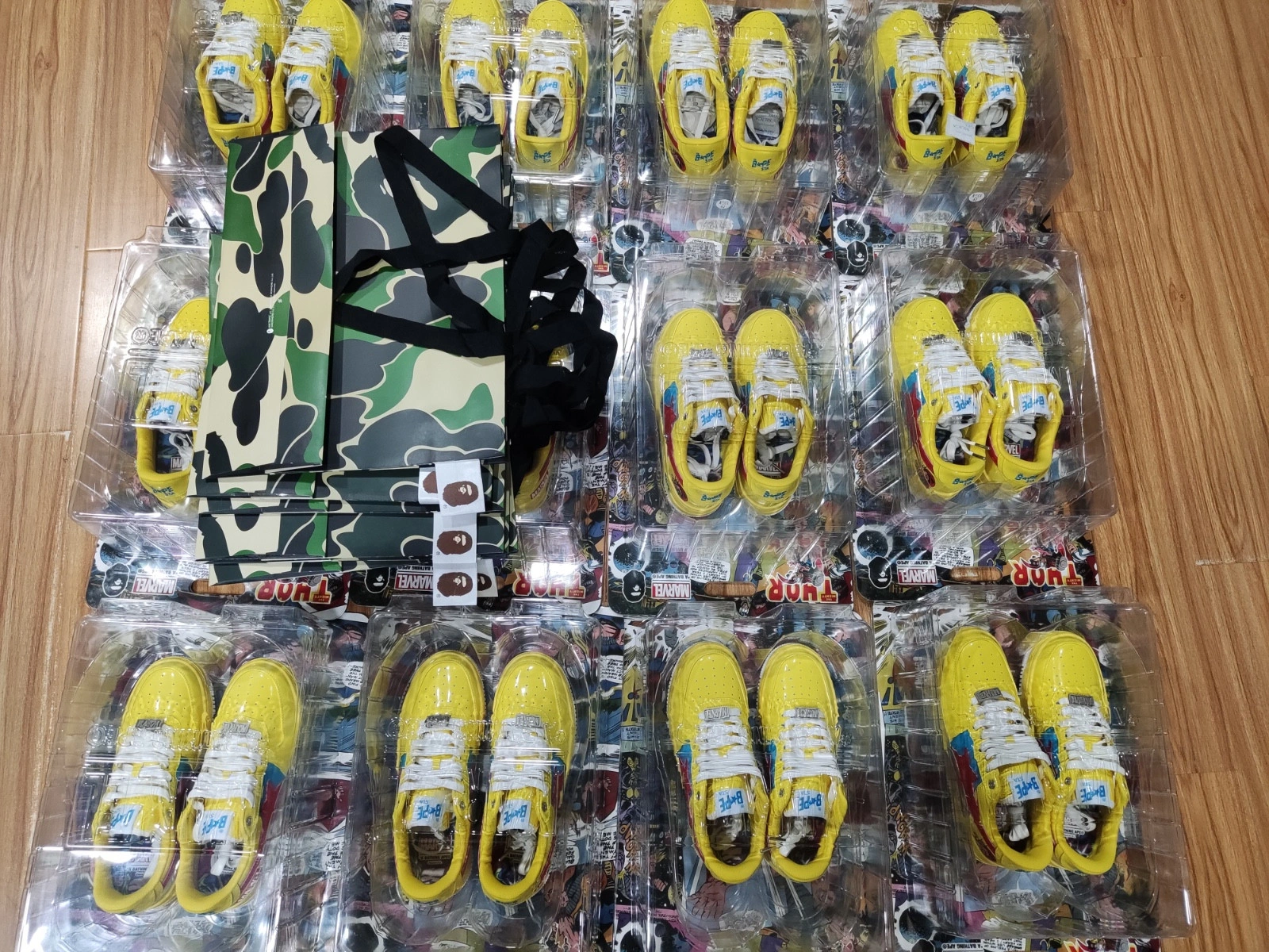 BAPE MARVEL BAPE STA