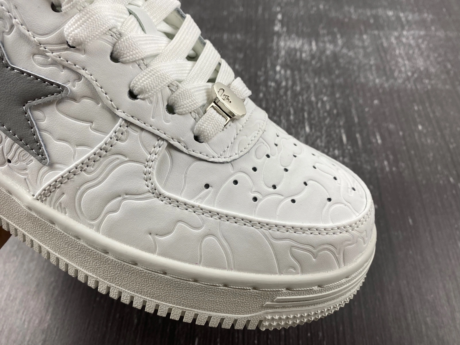 BAPE SNEAKERS