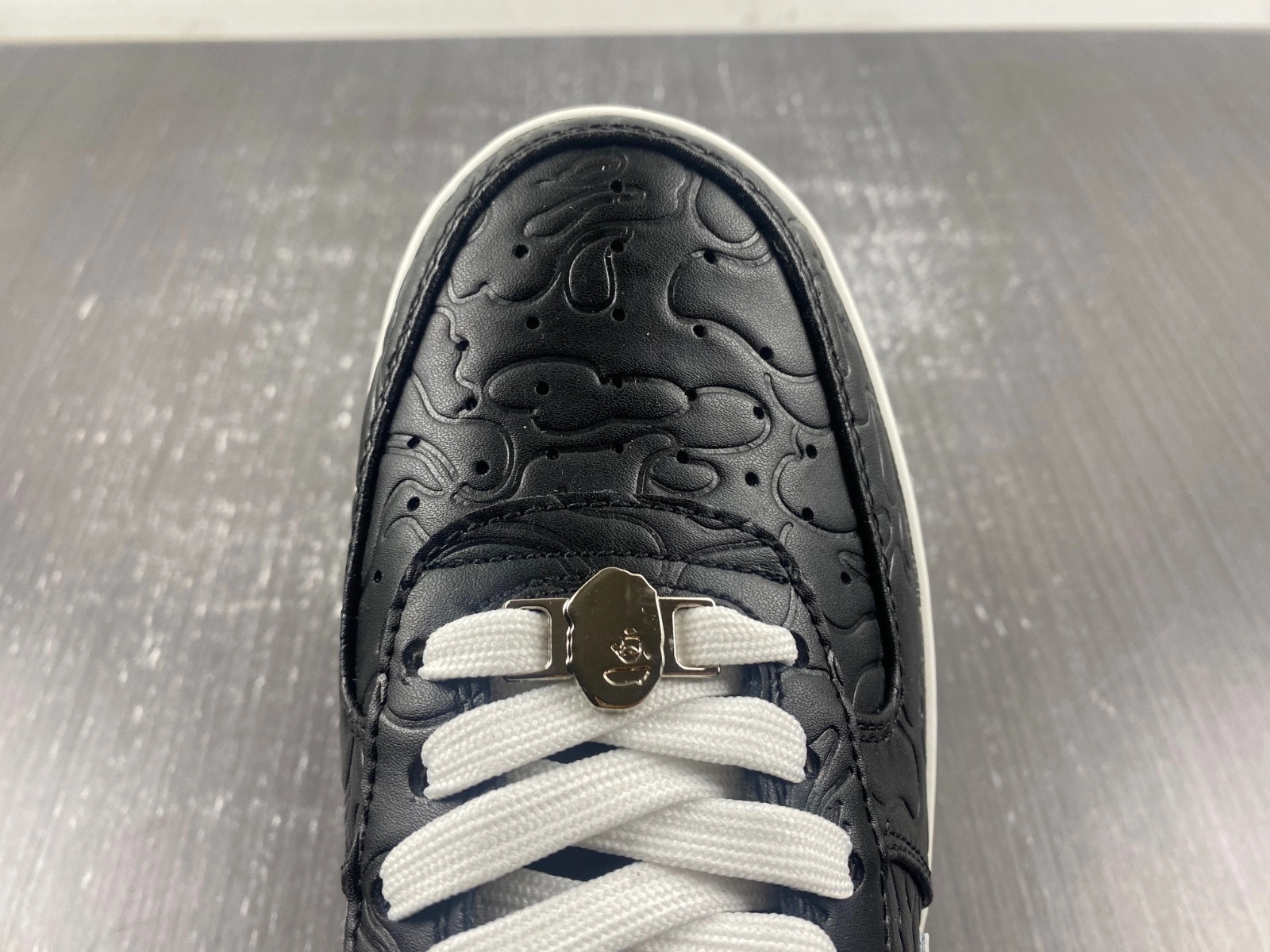 BAPE SNEAKERS