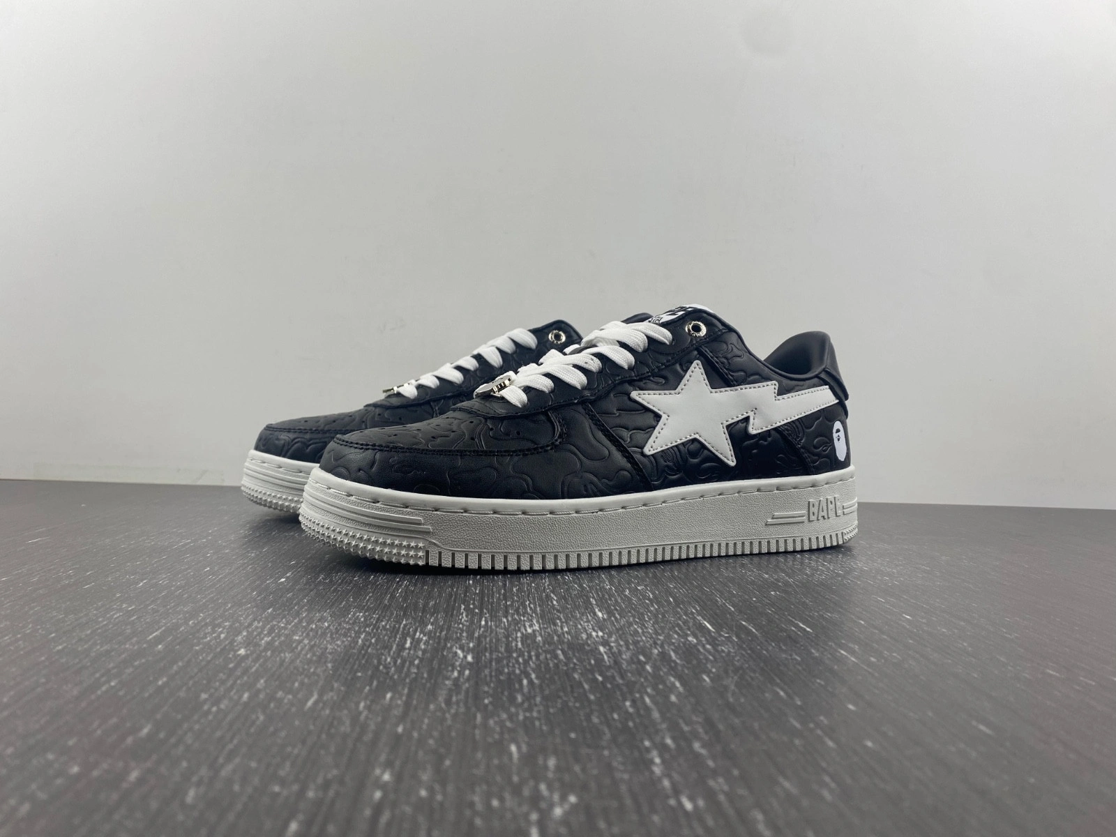 BAPE SNEAKERS