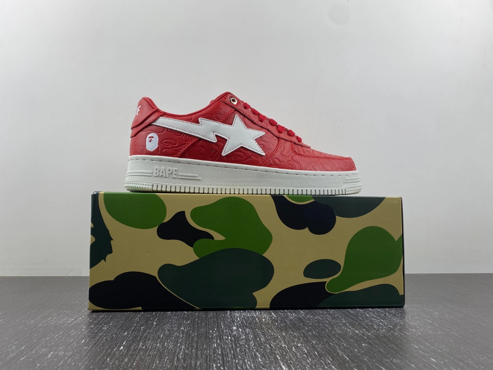BAPE SNEAKERS