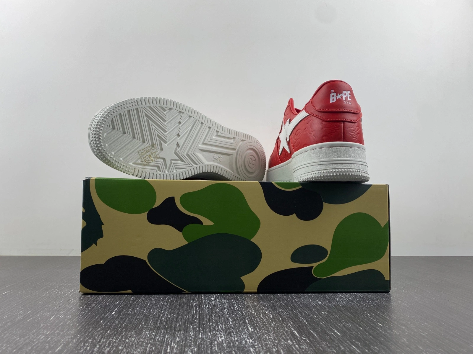 BAPE SNEAKERS