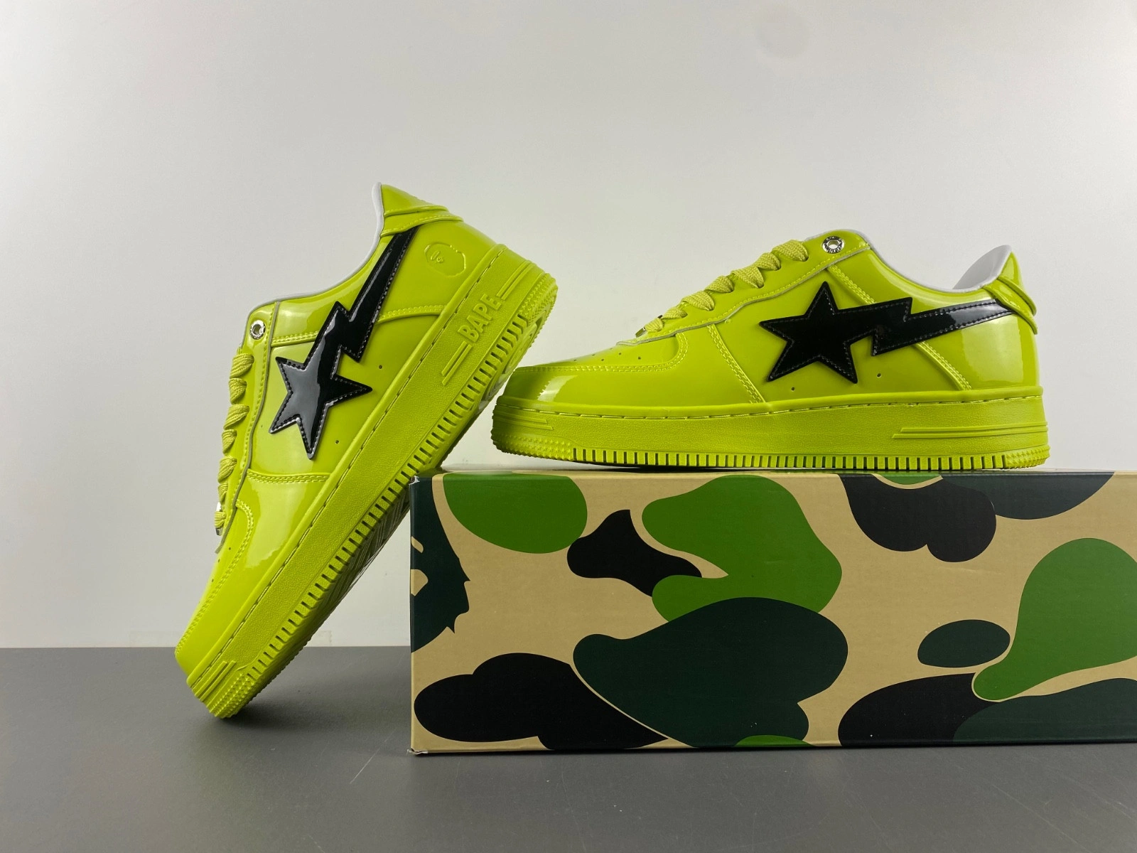 BAPE SNEAKERS