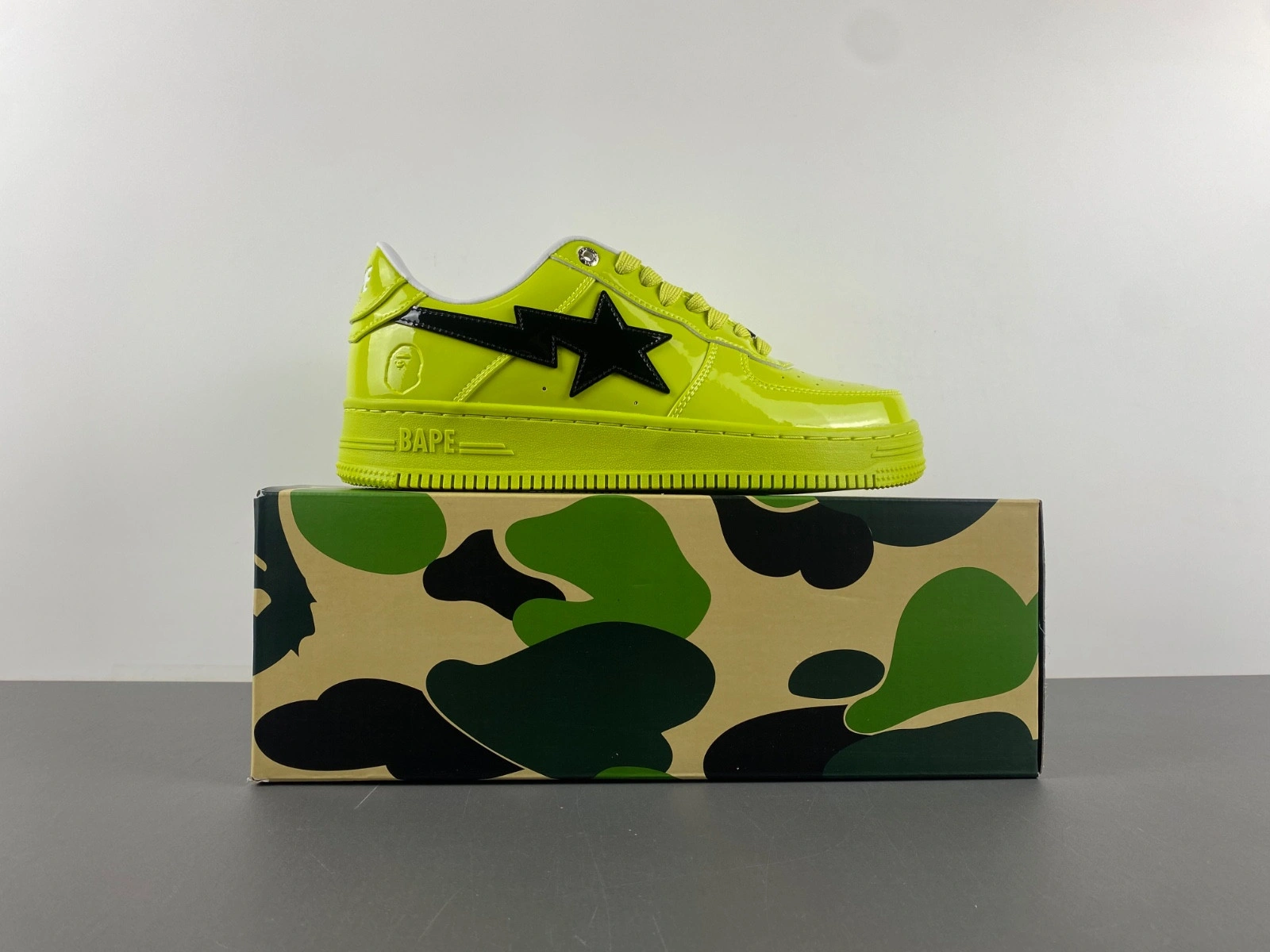 BAPE SNEAKERS