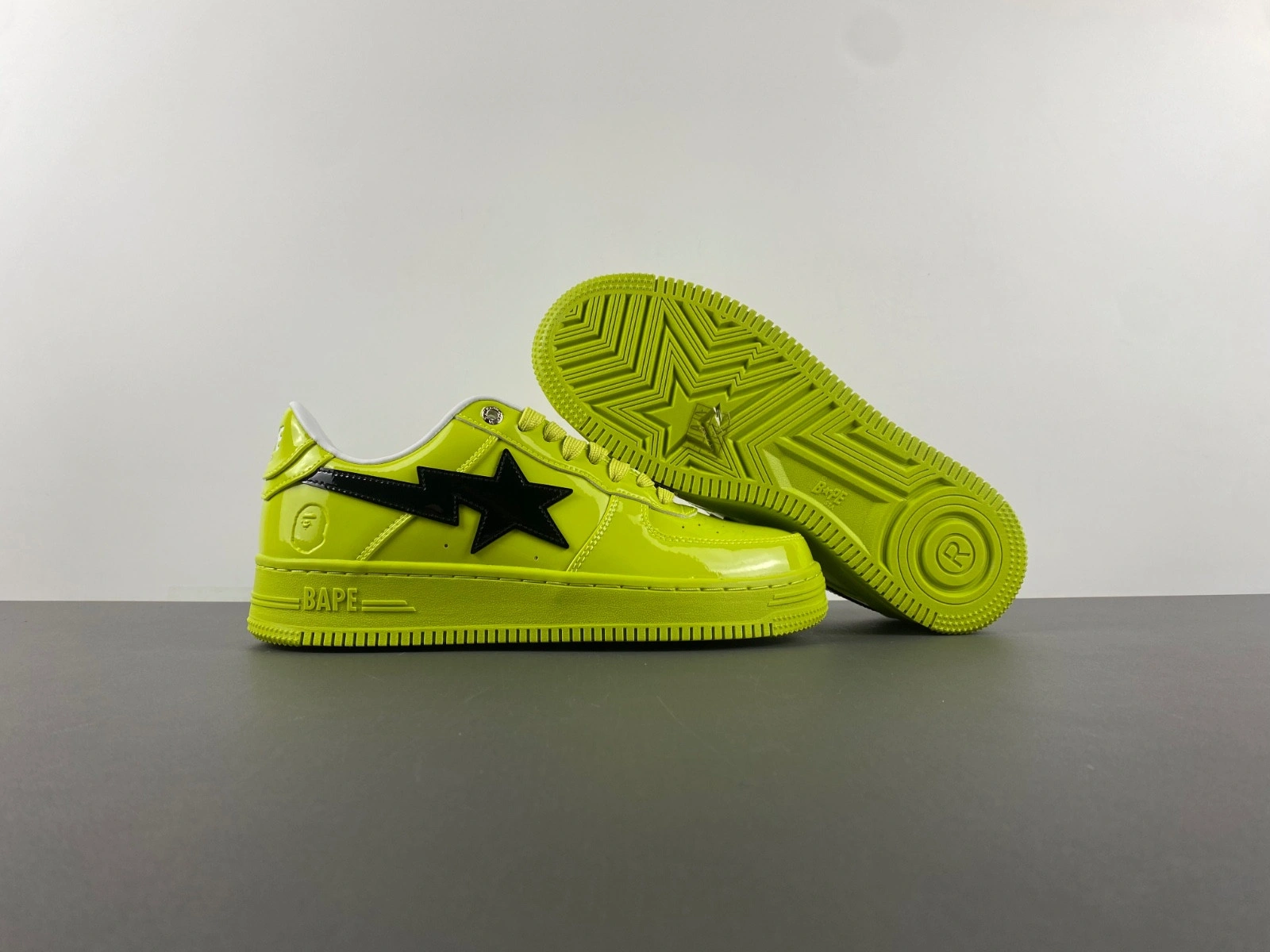 BAPE SNEAKERS