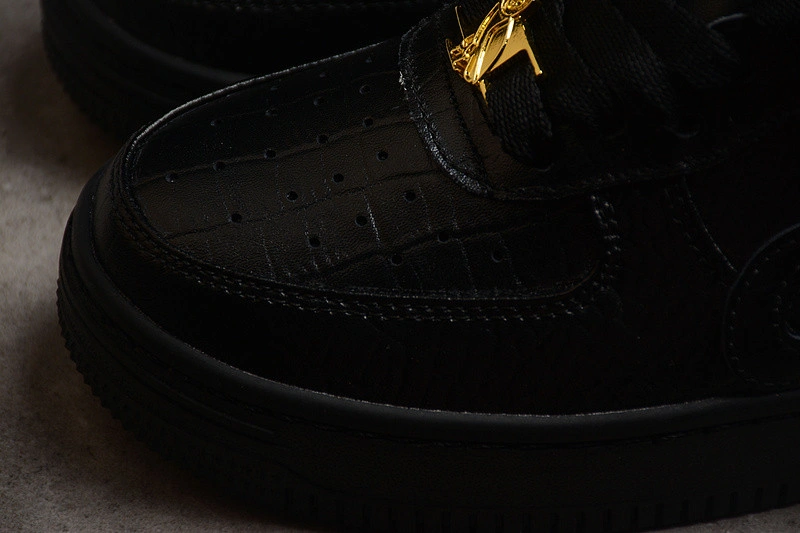BAPE SNEAKERS