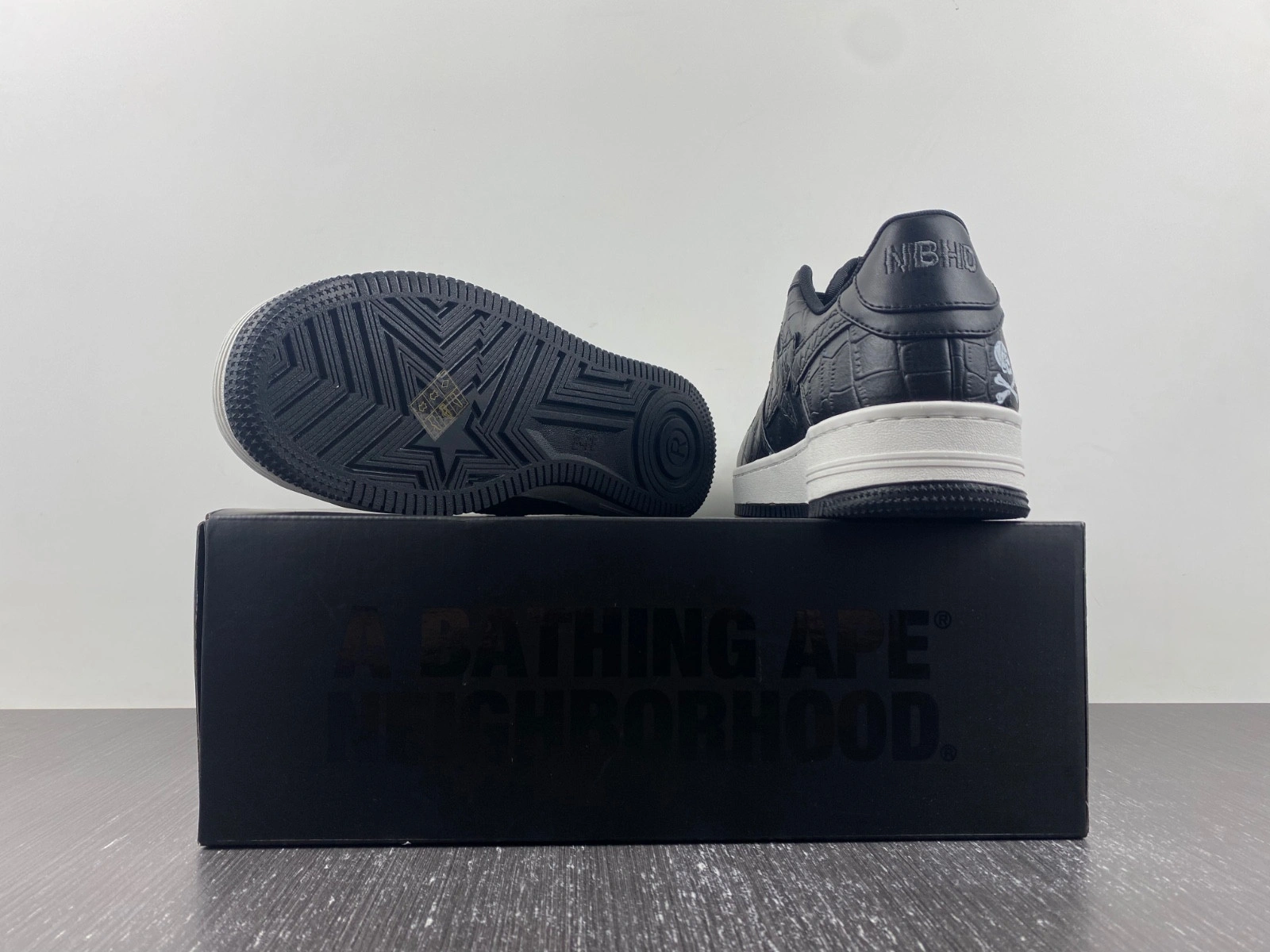 BAPE SNEAKERS