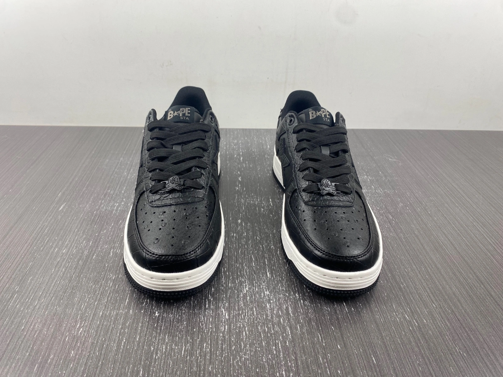 BAPE SNEAKERS