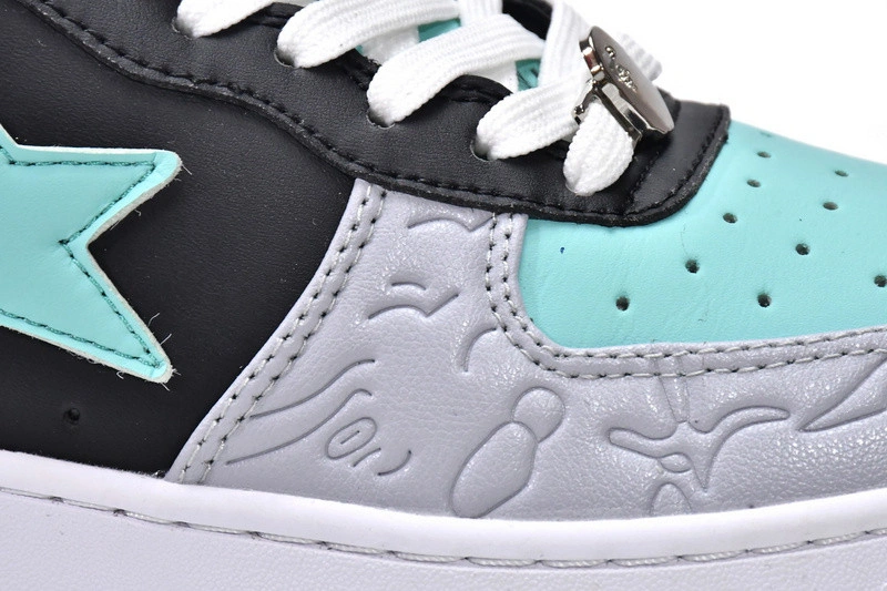 BAPE SNEAKERS