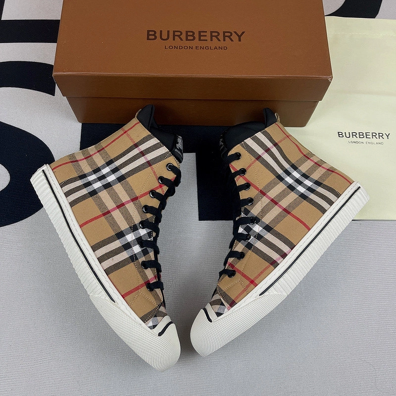 BUBERY SNEAKERS