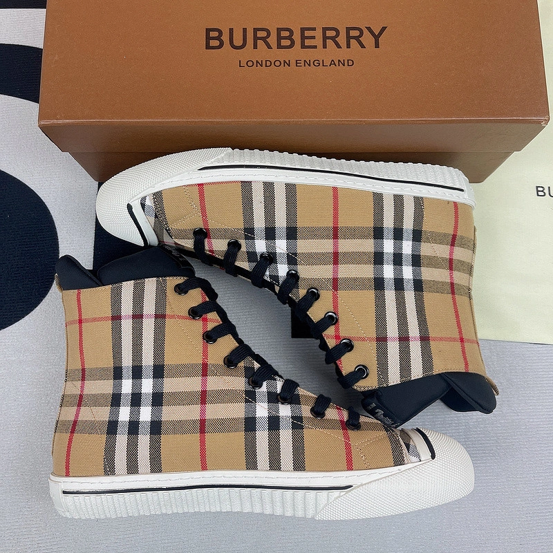 BUBERY SNEAKERS