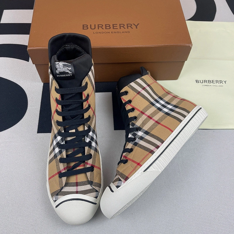 BUBERY SNEAKERS