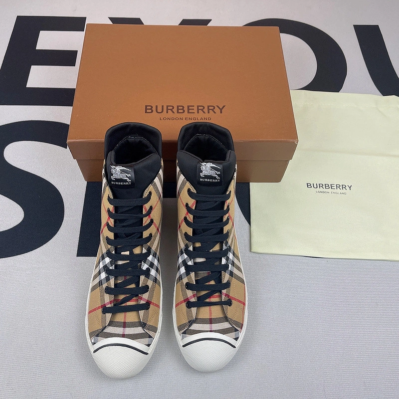 BUBERY SNEAKERS