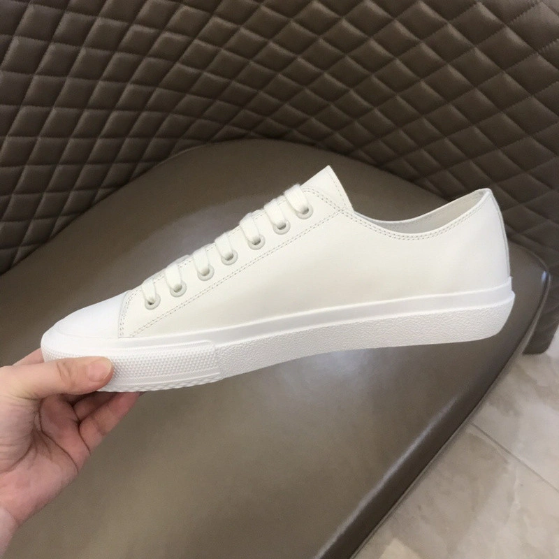 BUBERY SNEAKERS
