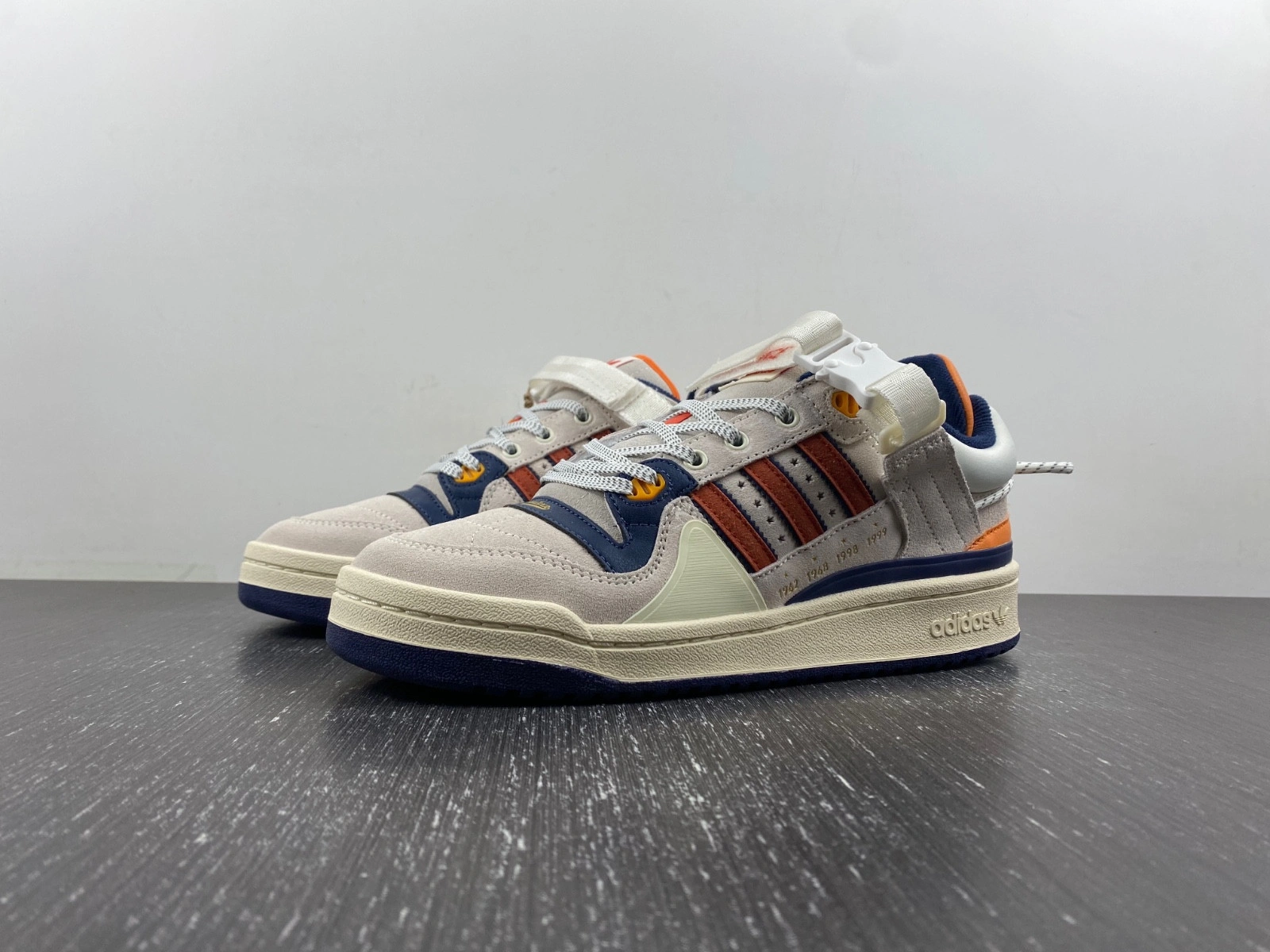 Bad Bunny x adidas Forum Low Cangrejeros GZ9796