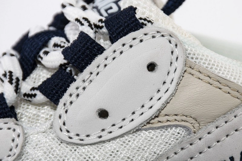 Balenciaga   Triple S Trainers WHITE NAVY