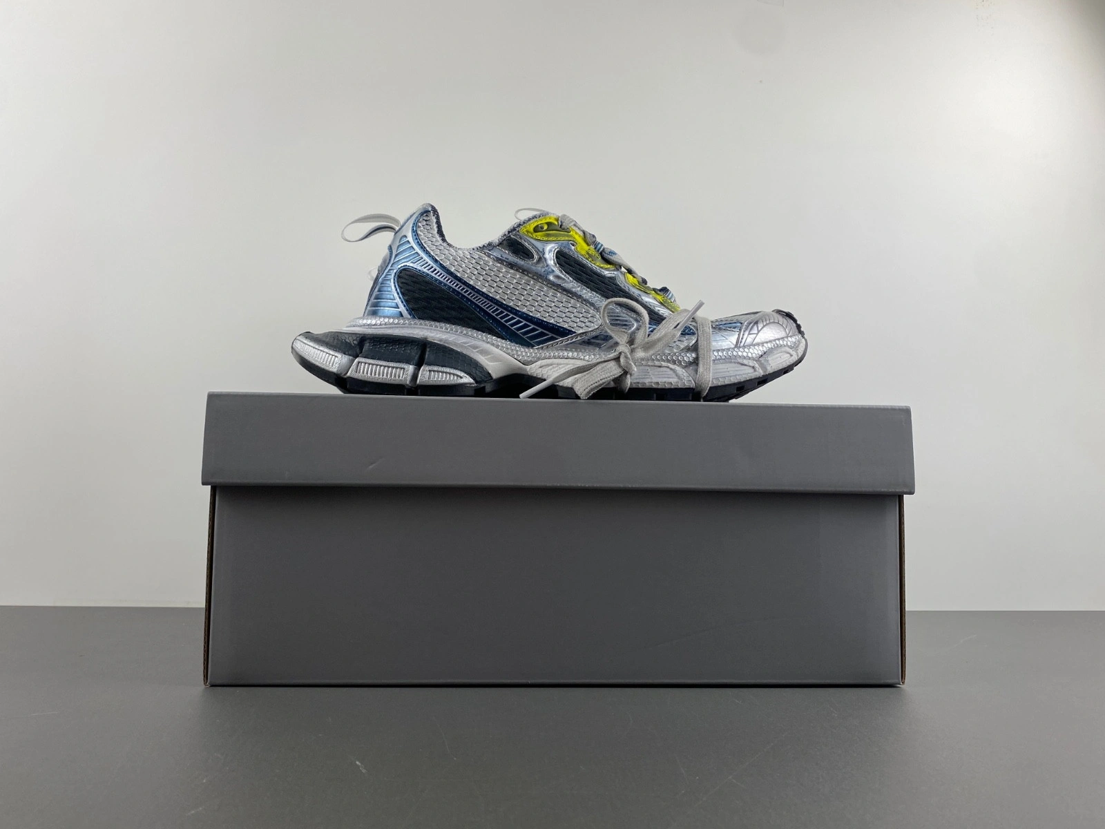 Balenciaga  3XL SNEAKER