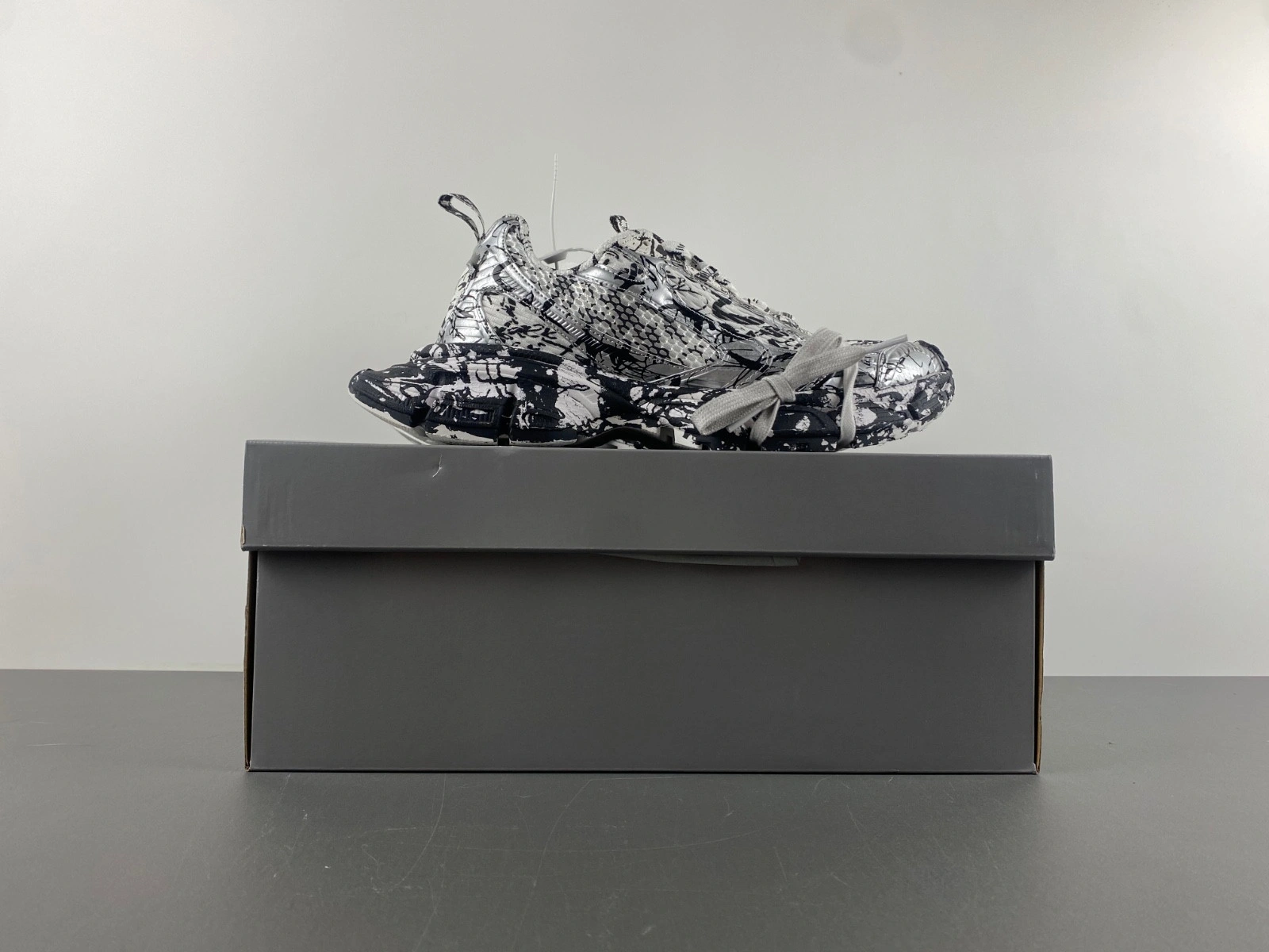 Balenciaga  3XL SNEAKER