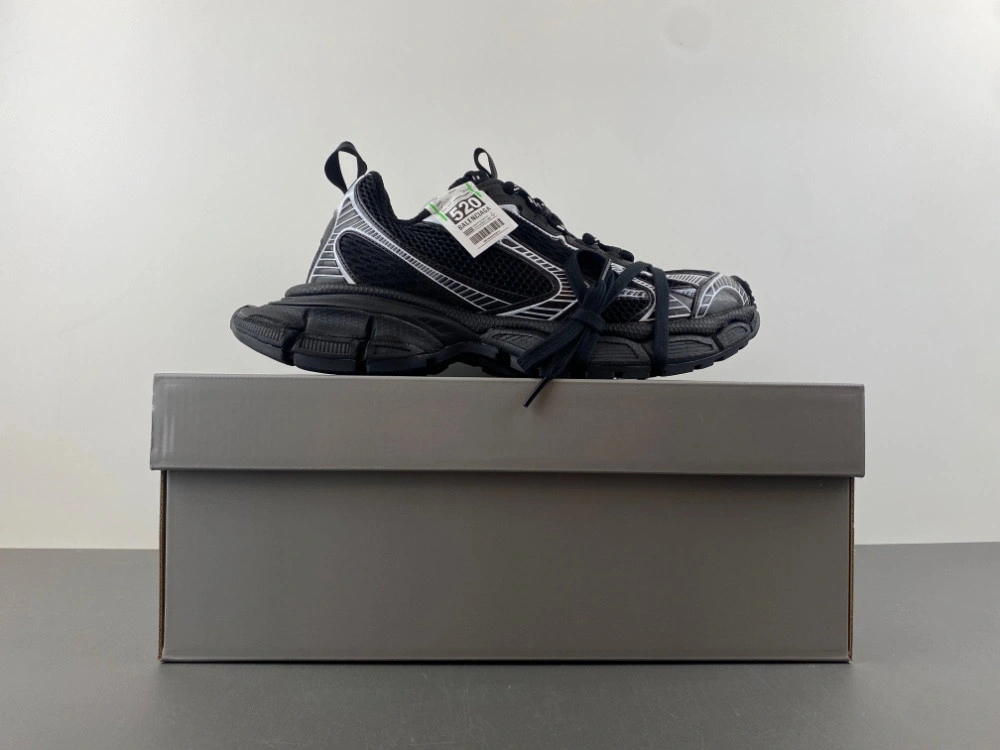 Balenciaga  3XL SNEAKER