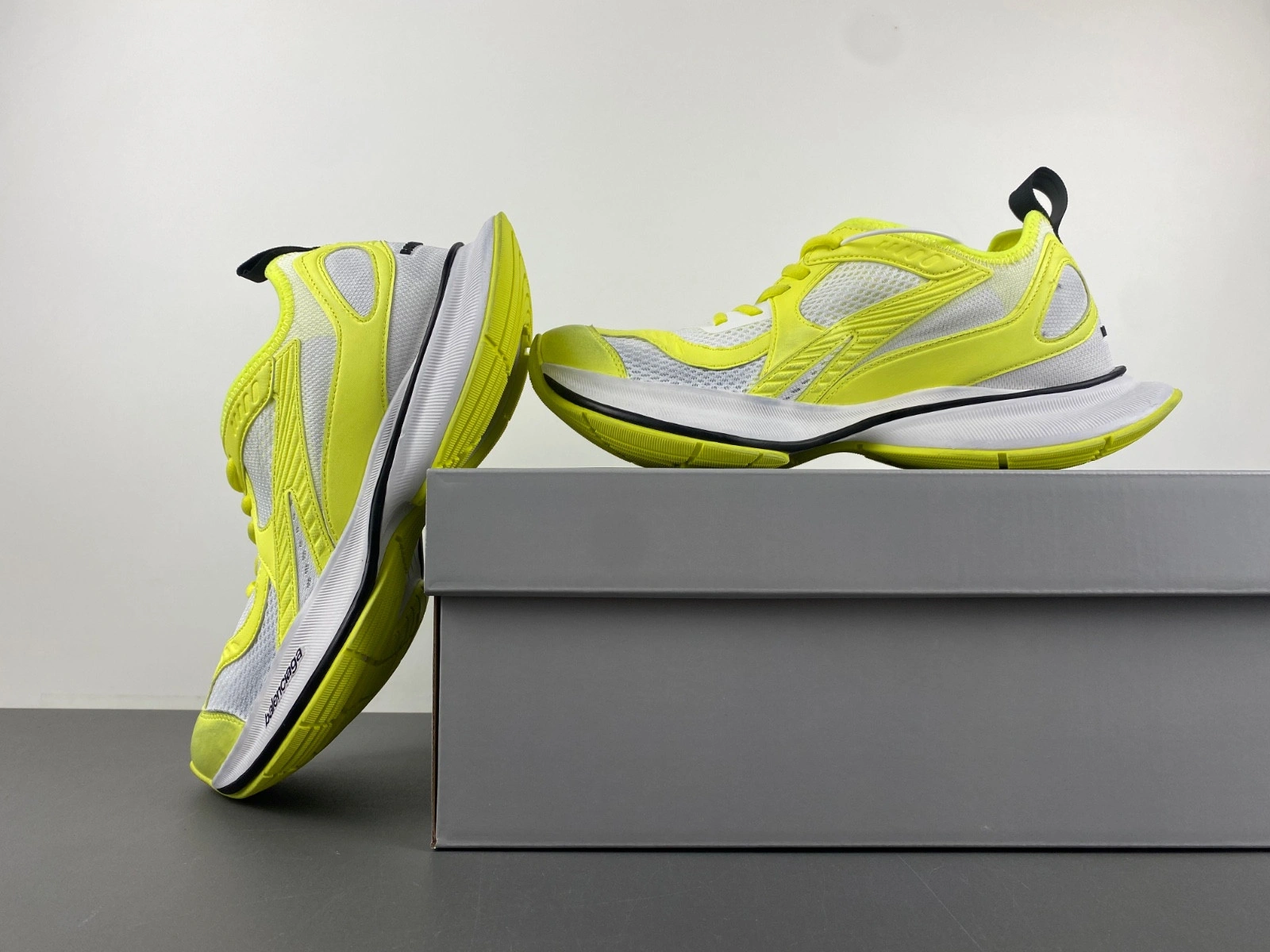Balenciaga  Circuit Sneakers