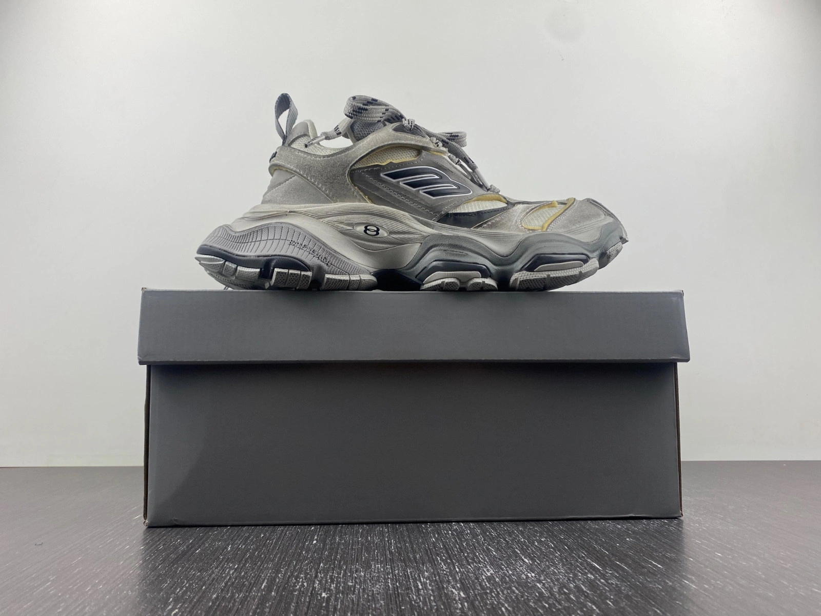 Balenciaga  MEN'S CARGO SNEAKER
