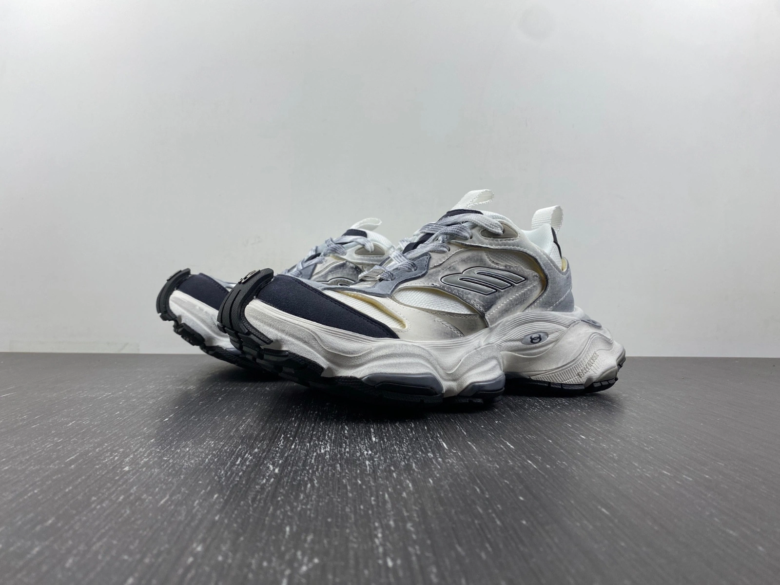 Balenciaga  MEN'S CARGO SNEAKER