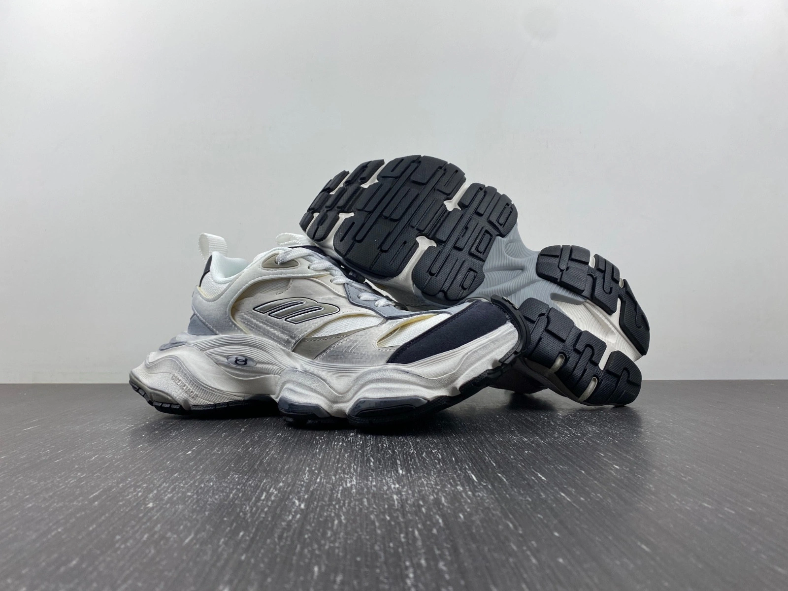 Balenciaga  MEN'S CARGO SNEAKER