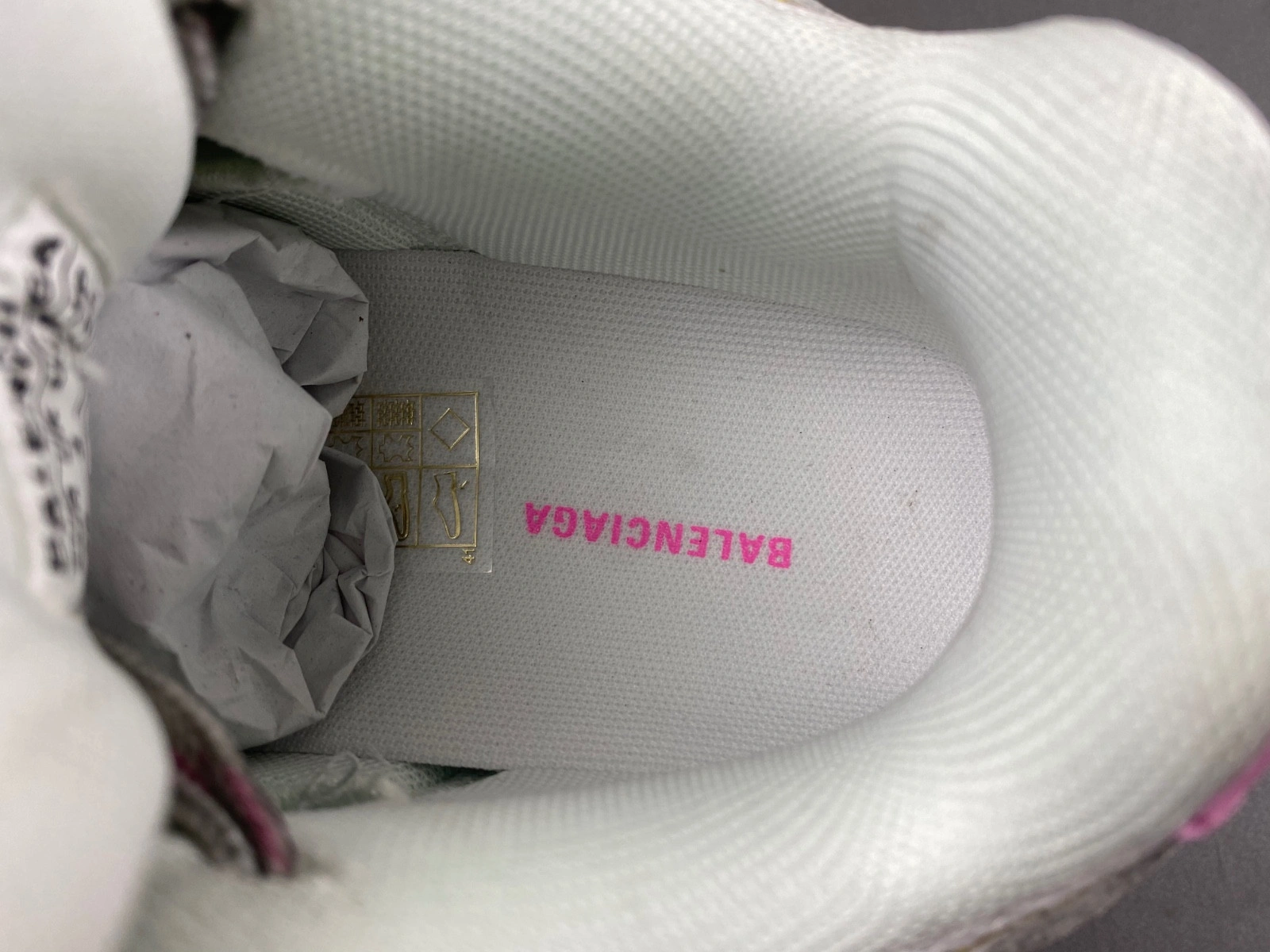 Balenciaga  MEN'S CARGO SNEAKER