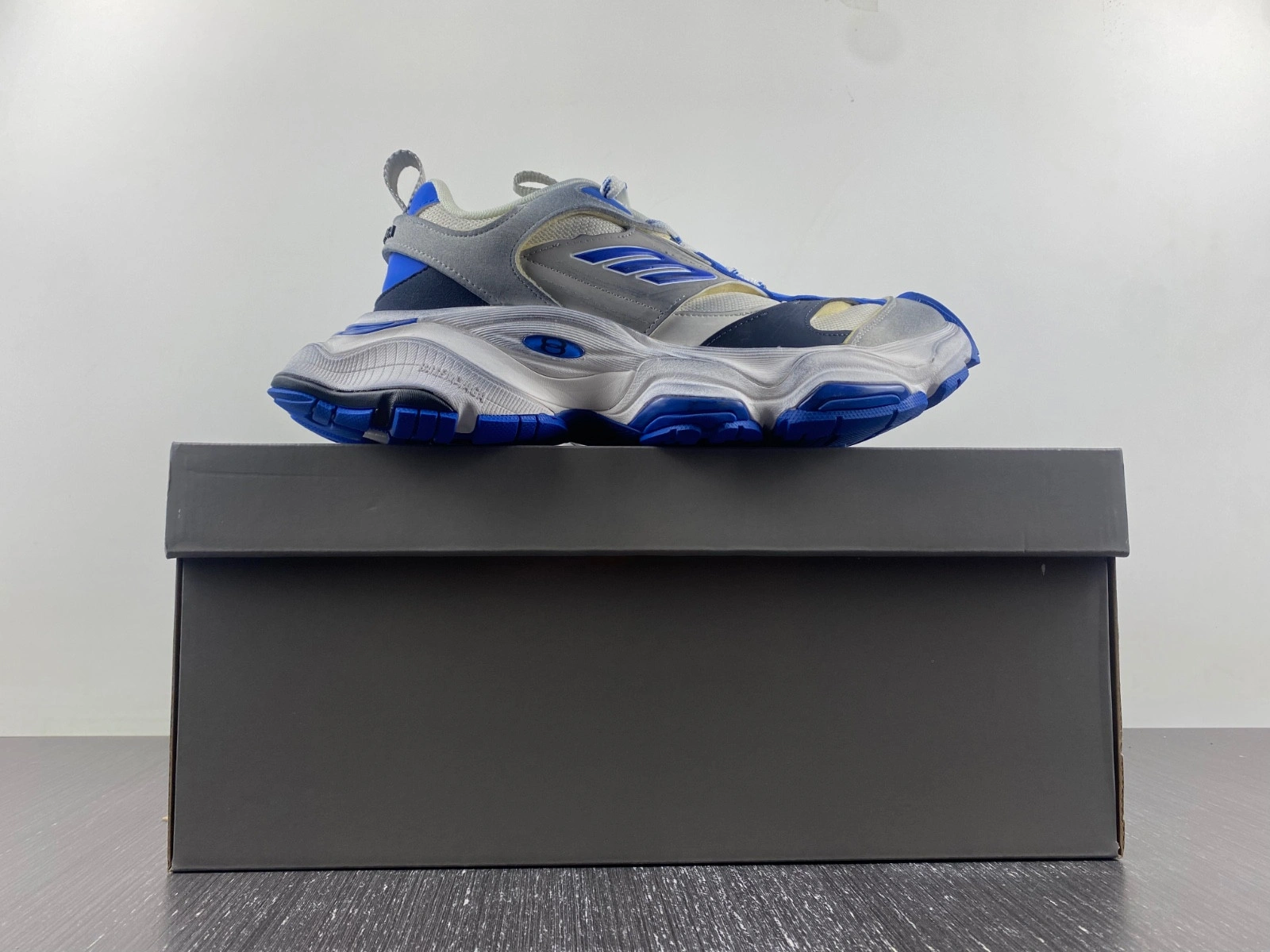 Balenciaga  MEN'S CARGO SNEAKER