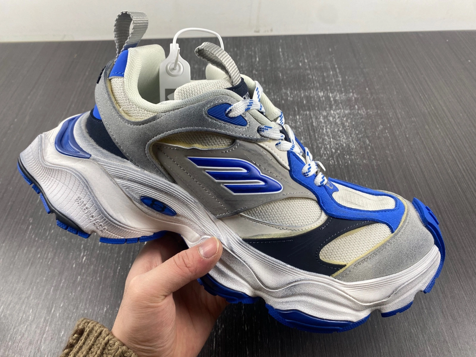 Balenciaga  MEN'S CARGO SNEAKER