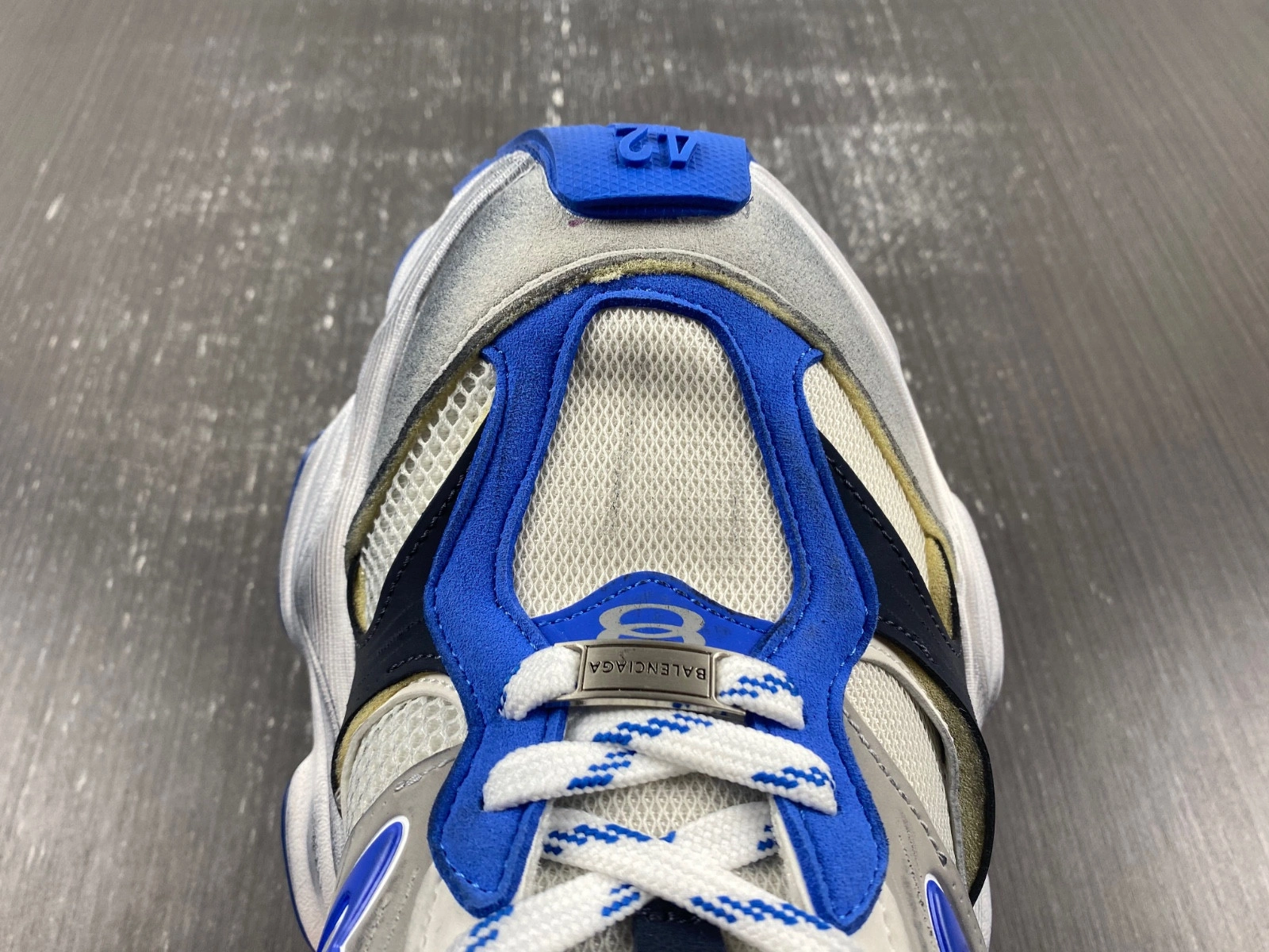Balenciaga  MEN'S CARGO SNEAKER