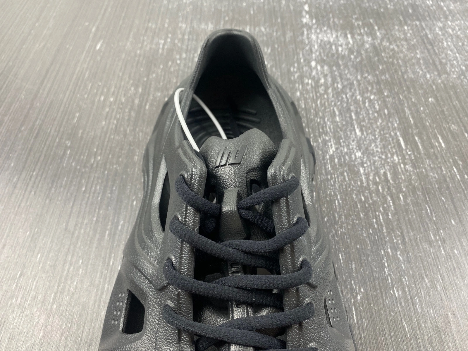 Balenciaga  MEN'S HD LACE-UP SNEAKER