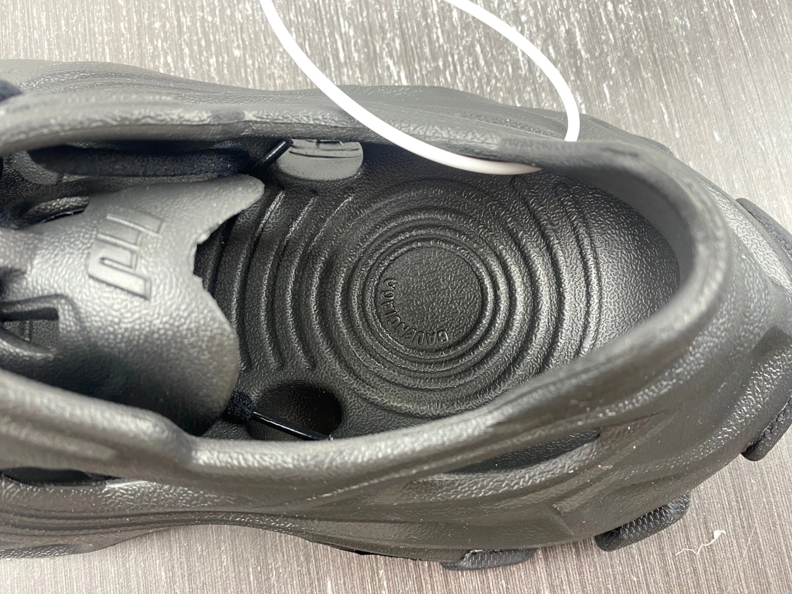 Balenciaga  MEN'S HD LACE-UP SNEAKER