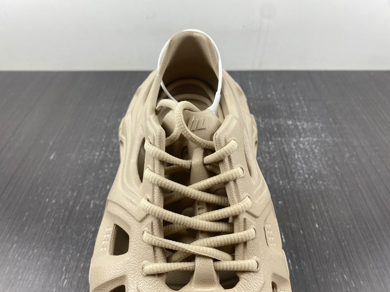 Balenciaga  MEN'S HD LACE-UP SNEAKER