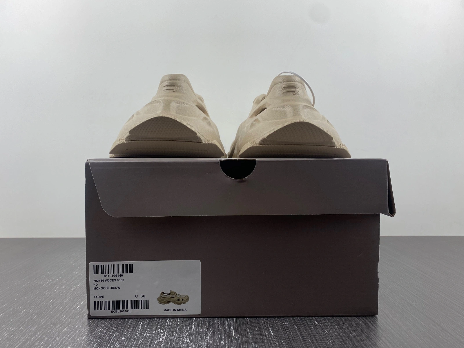 Balenciaga  MEN'S HD LACE-UP SNEAKER