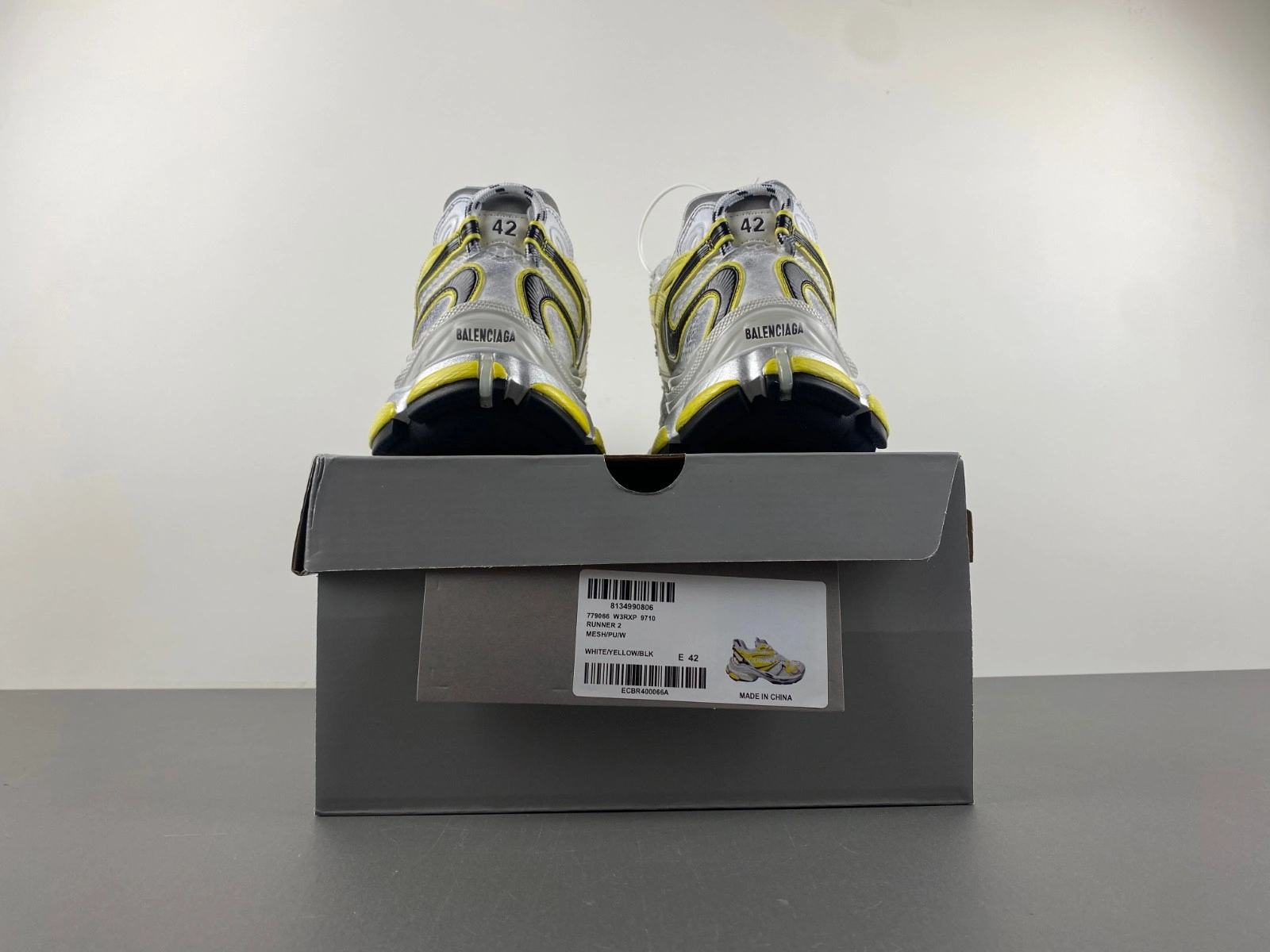 Balenciaga  Runner 2 panelled Sneaker