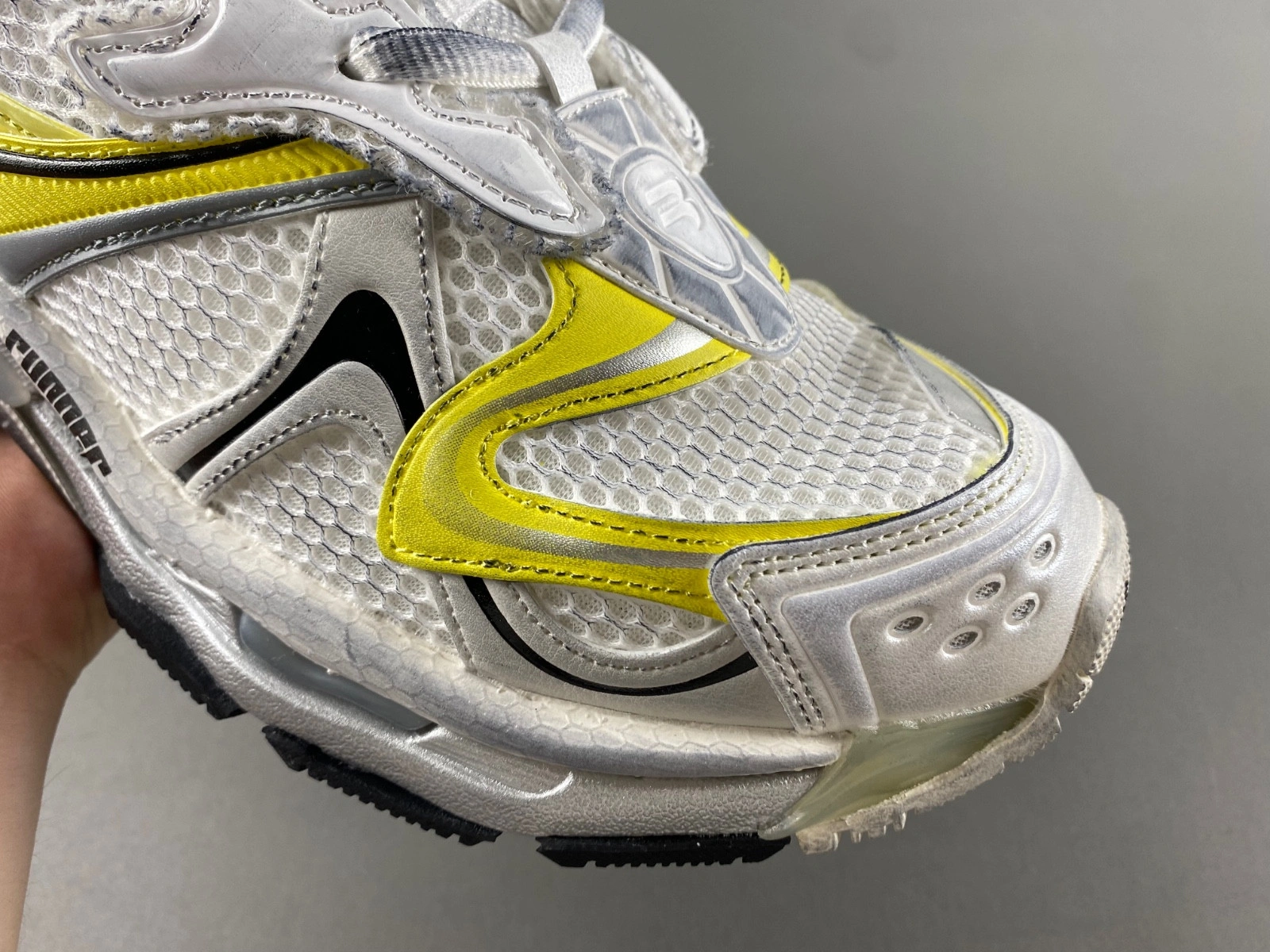 Balenciaga  Runner 2 panelled Sneaker