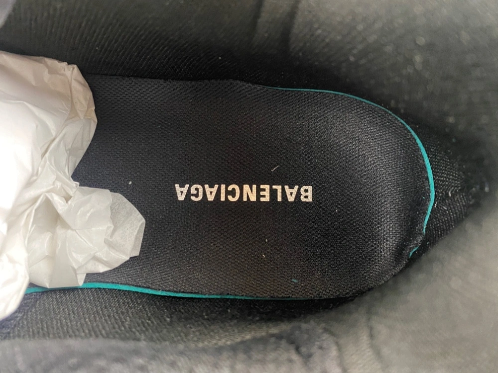 Balenciaga  Runner Sneaker  772774 W3RNY 0322