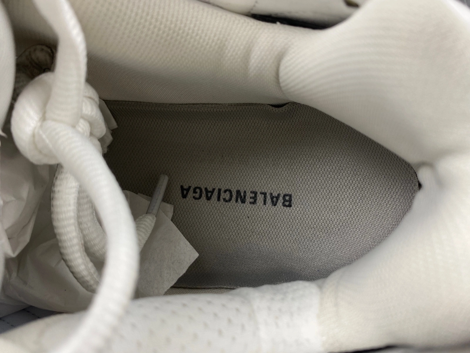 Balenciaga  Runner Sneaker in Grey white black