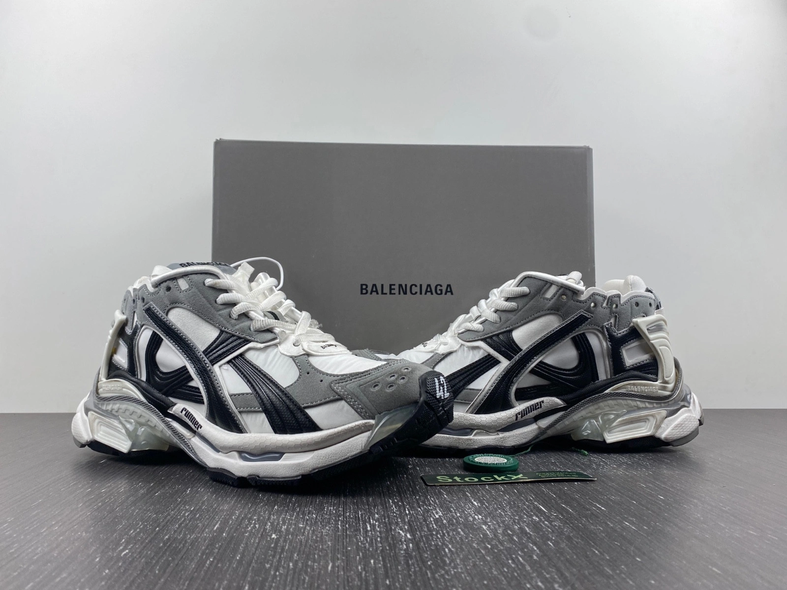 Balenciaga  Runner Sneaker in Grey white black