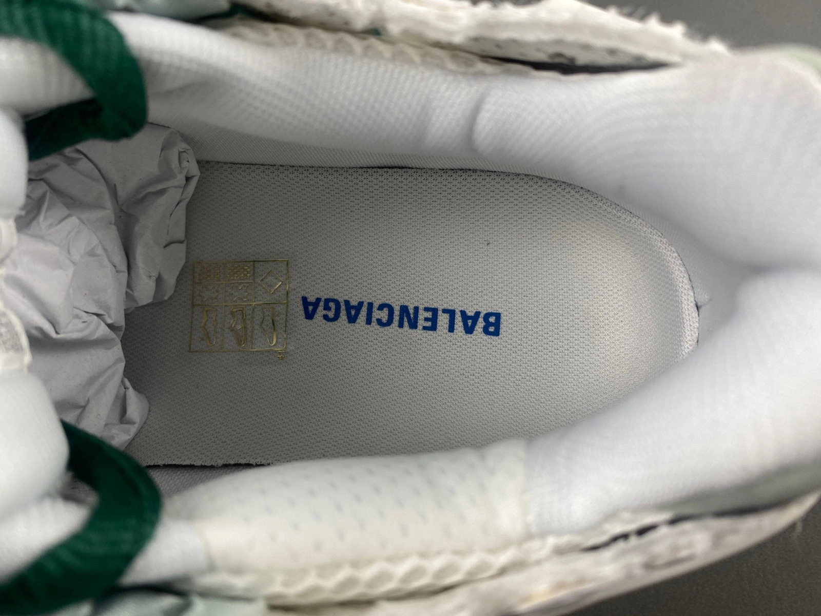 Balenciaga  Runner Sneaker in White green blue