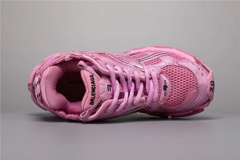 Balenciaga  Runner Sneaker in pink