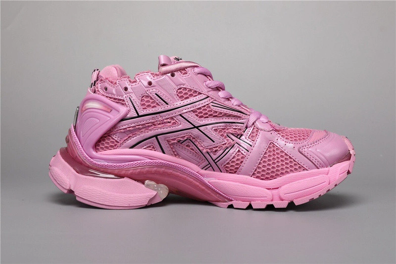 Balenciaga  Runner Sneaker in pink