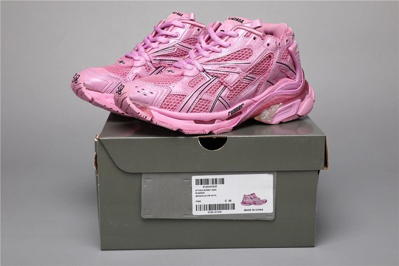Balenciaga  Runner Sneaker in pink